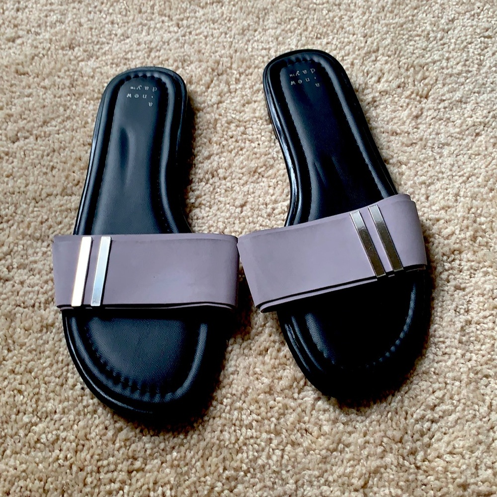 Black and grey sandals